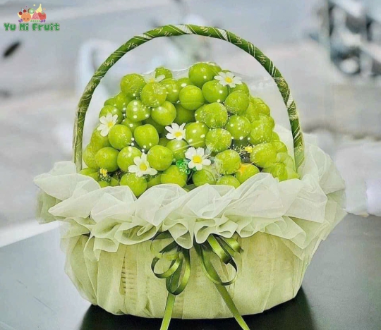 GIỎ TRÁI CÂY MẪU 10